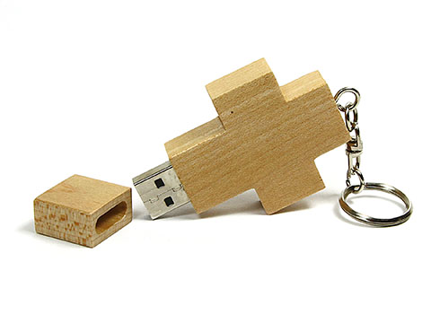 Holzkreuz USB-Stick für Kirche und Konfirmation
