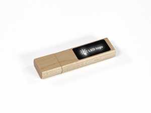 USB-Stick aus Holz mit LED-Bereich für individuelles Logo, ideal für nachhaltige Werbemittel.