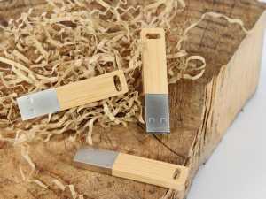 USB WoodMetal II Lifestyle Hintergrundbild