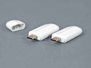 USB-C-Stick in weißer Farbe mit abnehmbarem Deckel und leichtem, modernen Design. Ideal für individuelle Branding-Möglichkeiten.